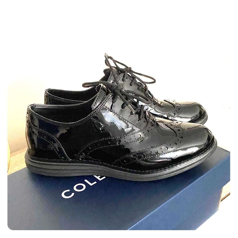 Cole Haan dress shoes black patent leather 5.5 B
